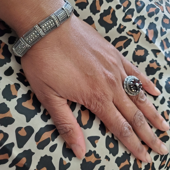 Marcasite Ring w/Stone and Bracelet - Picture 4 of 4